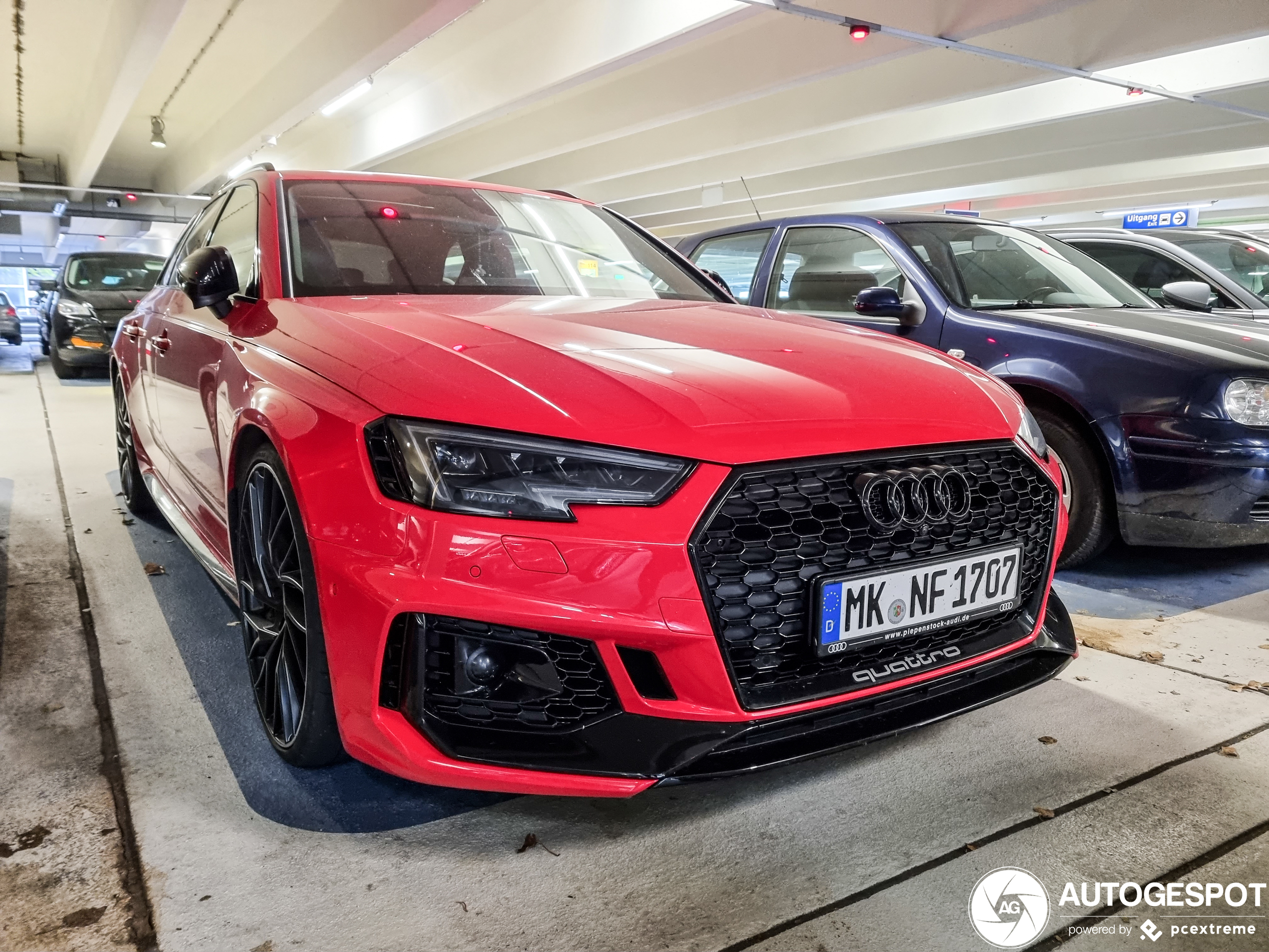 Audi RS4 Avant B9