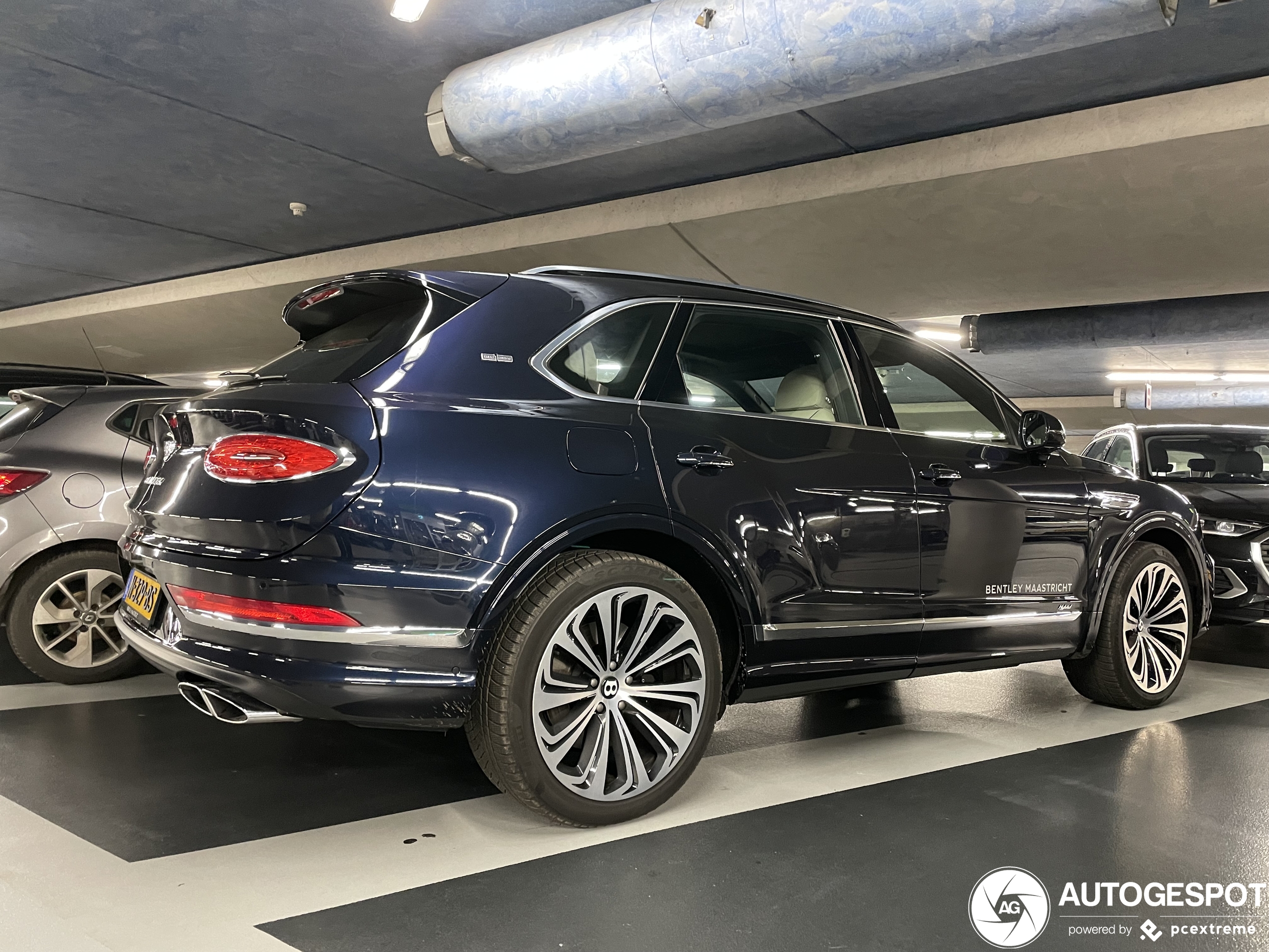 Bentley Bentayga Hybrid 2021 First Edition