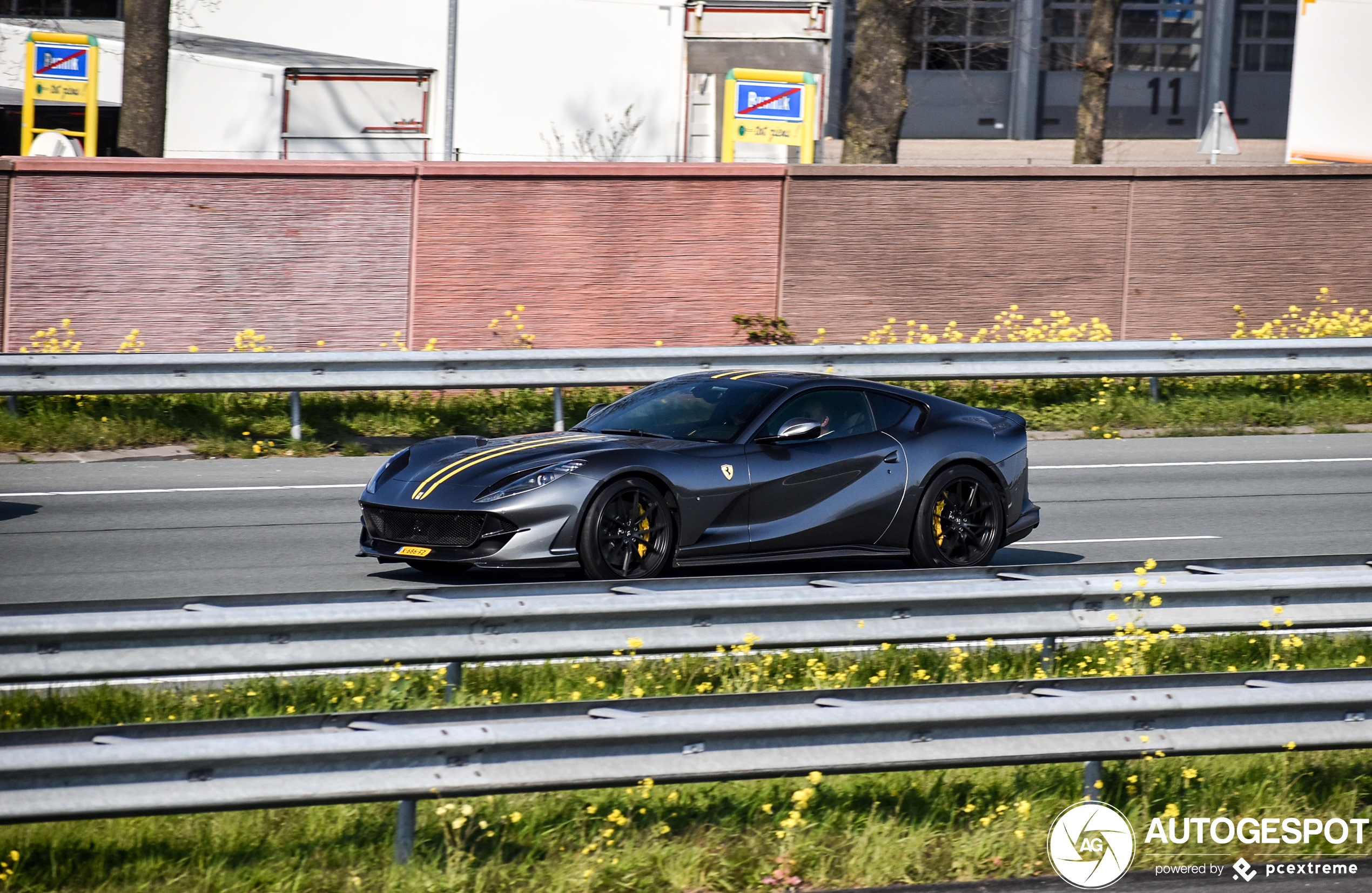 Ferrari 812 Superfast Novitec Rosso