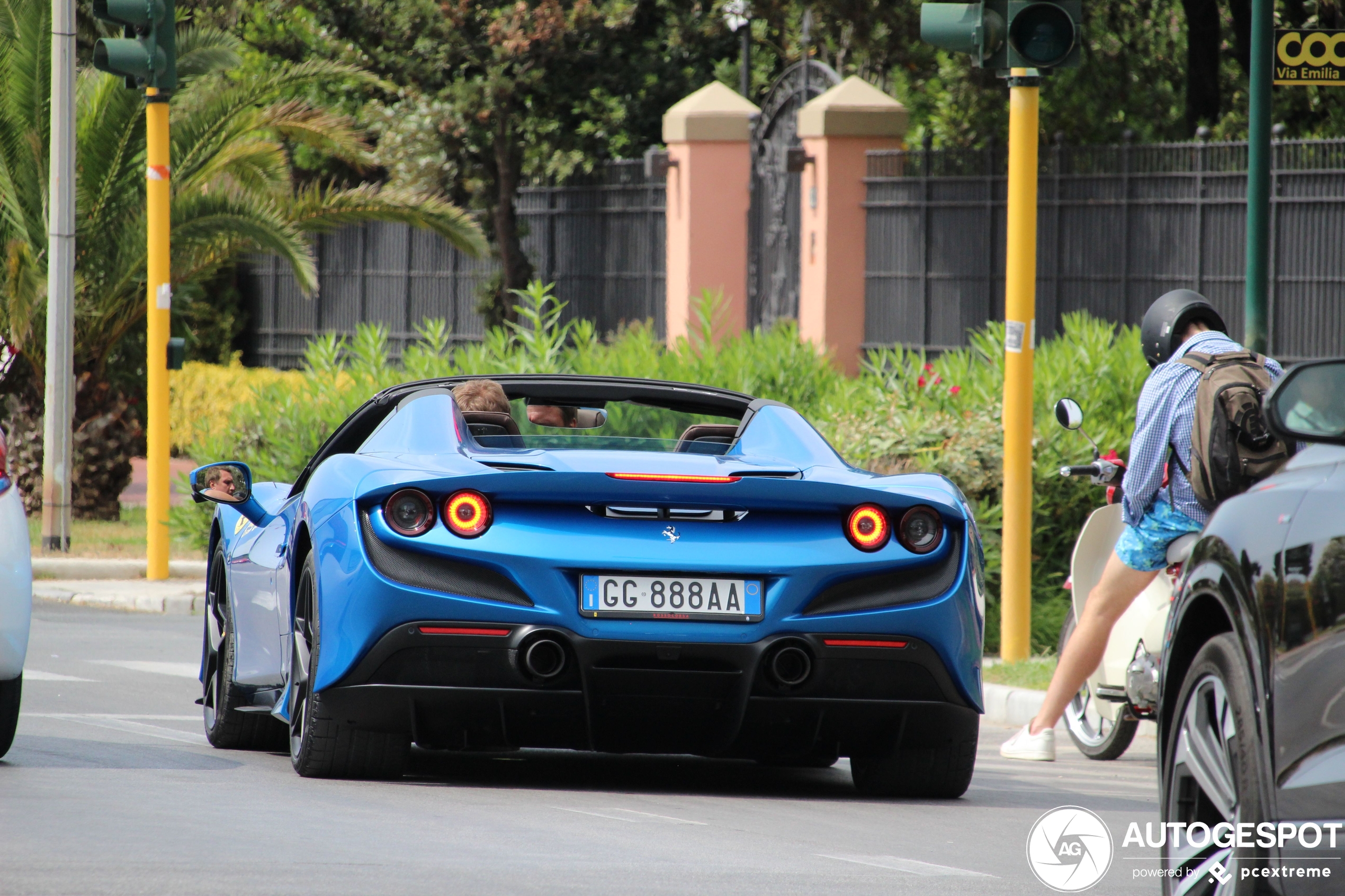 Ferrari F8 Spider