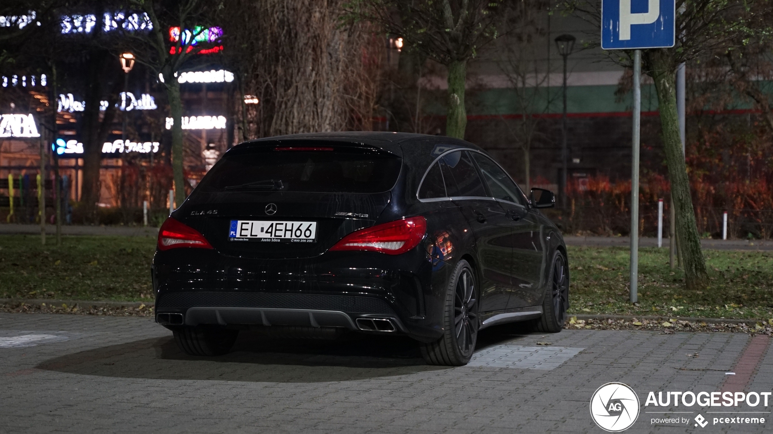 Mercedes-Benz CLA 45 AMG Shooting Brake