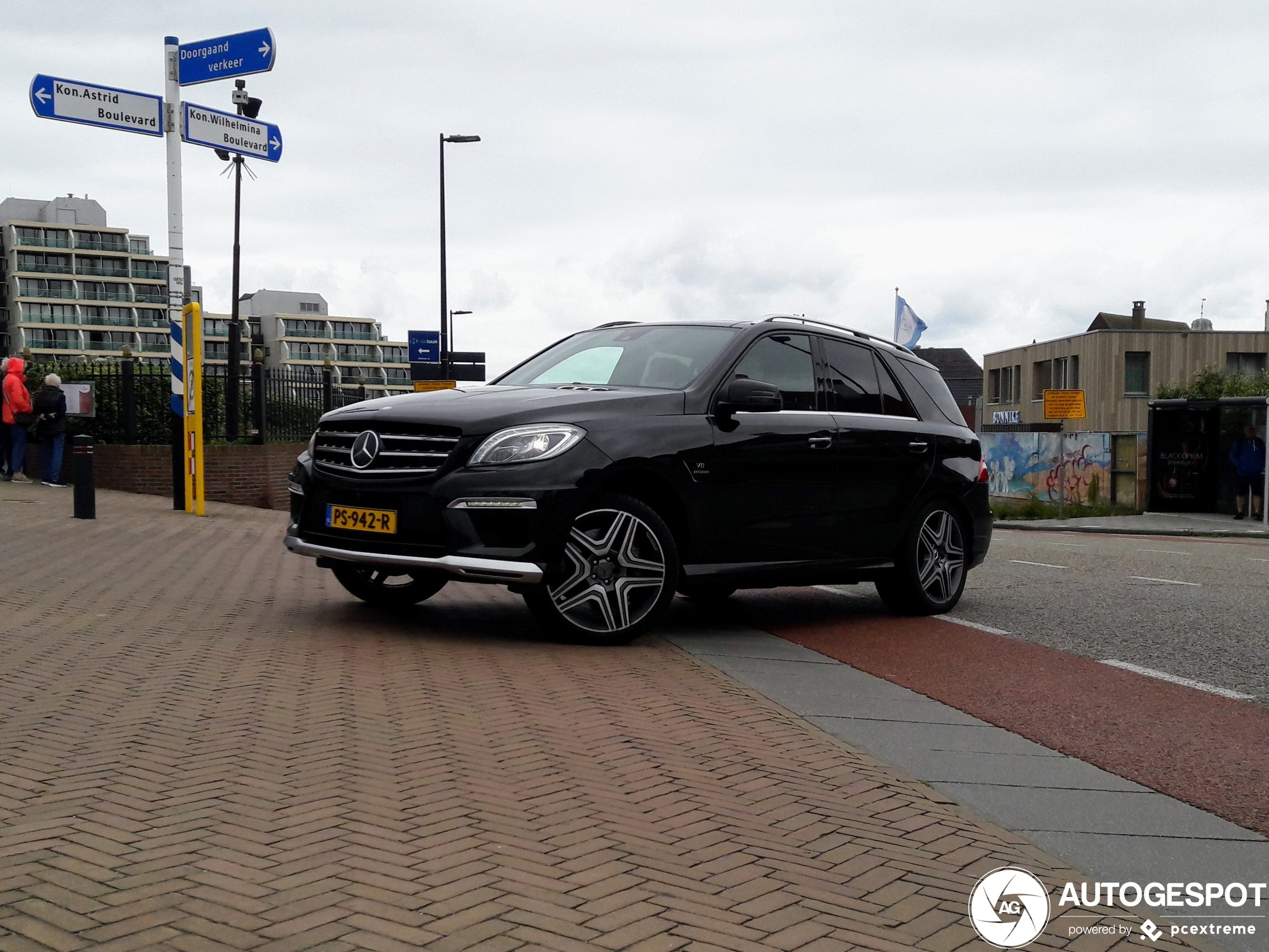 Mercedes-Benz ML 63 AMG W166