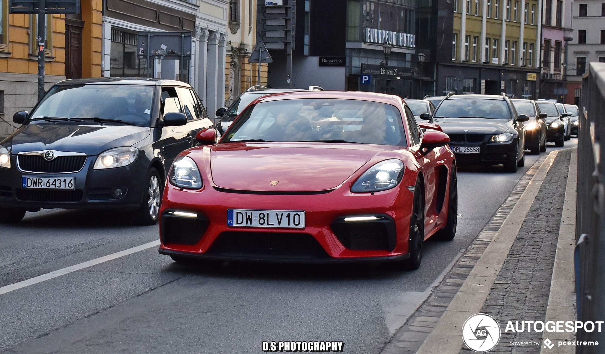 Porsche 718 Cayman GT4