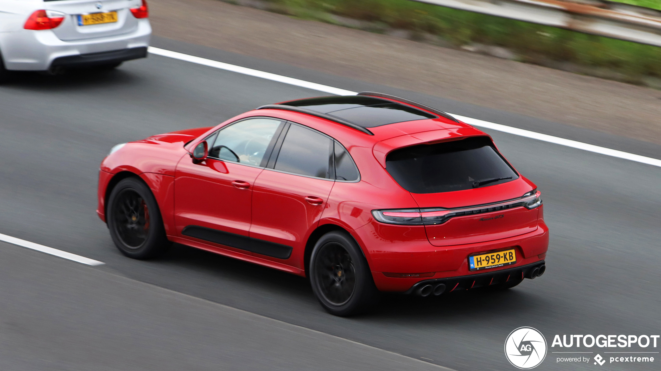 Porsche 95B Macan GTS MkII