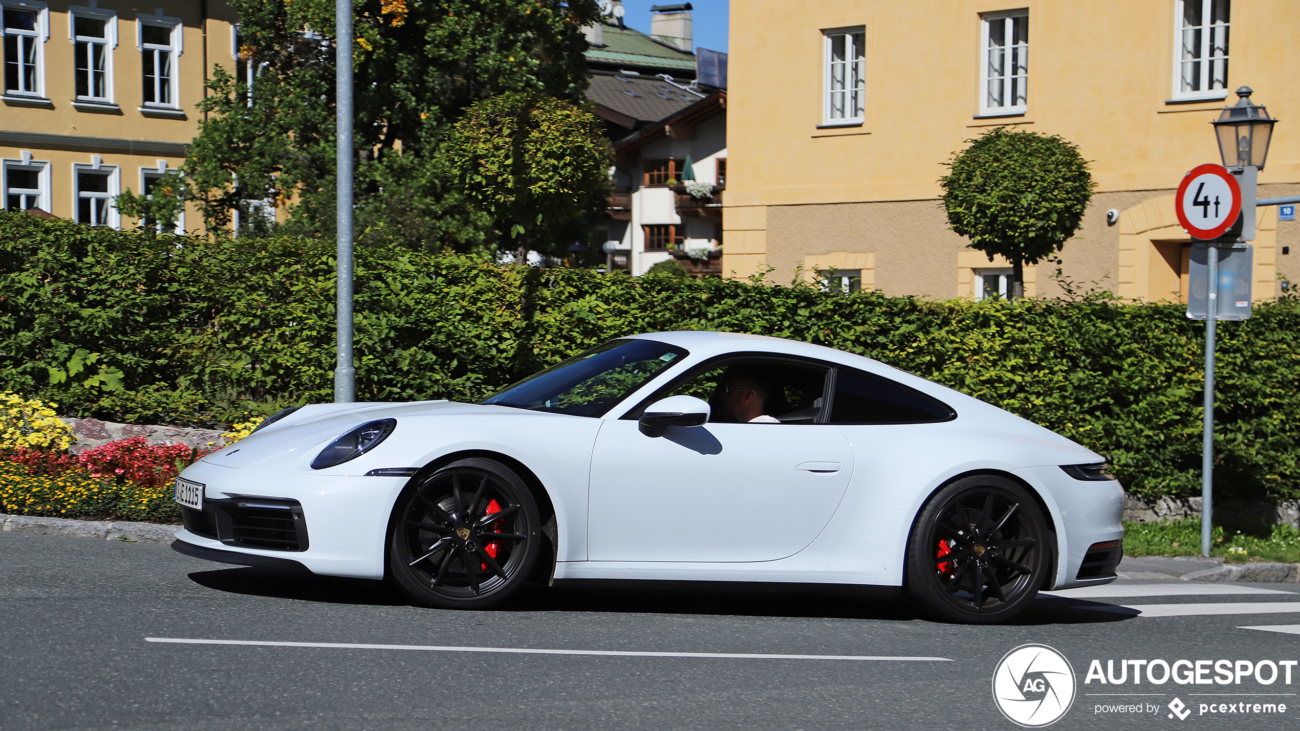 Porsche 992 Carrera S