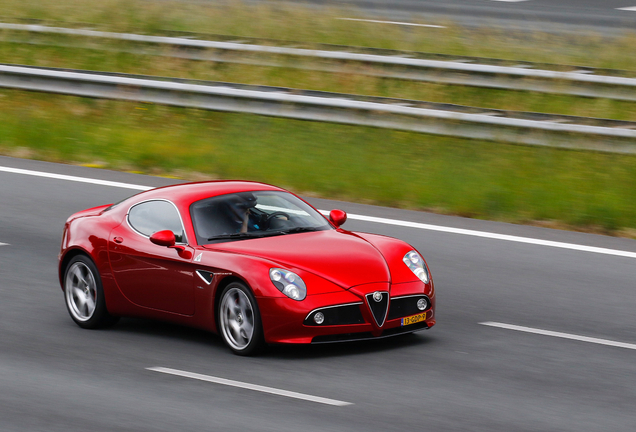 Alfa Romeo 8C Competizione