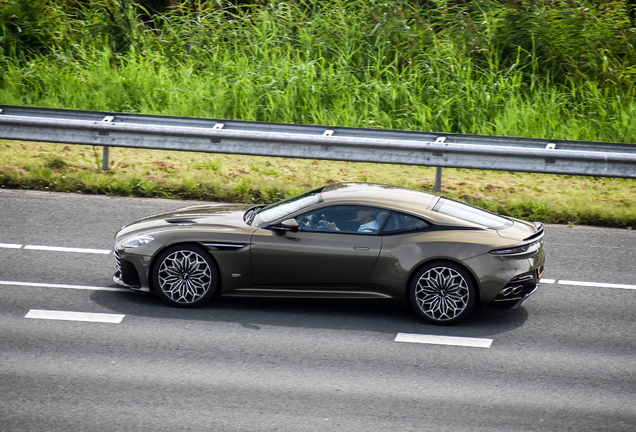 Aston Martin DBS Superleggera OHMSS Edition