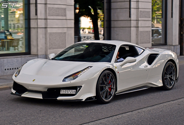 Ferrari 488 Pista