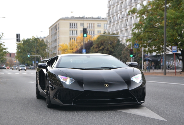 Lamborghini Aventador LP750-4 SuperVeloce