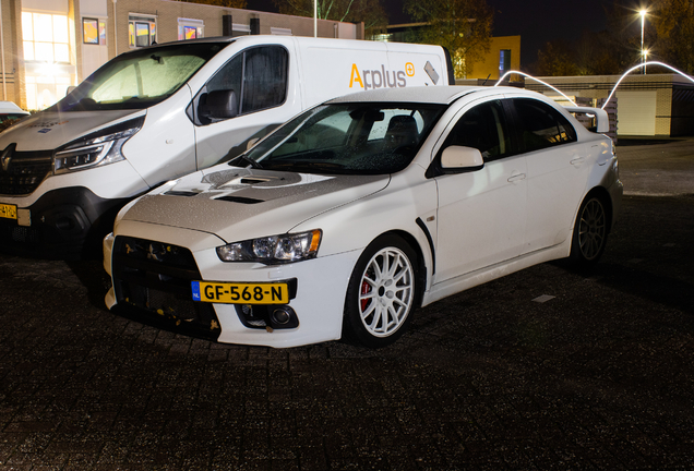 Mitsubishi Lancer Evolution X