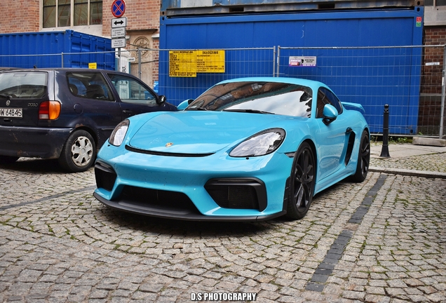 Porsche 718 Cayman GT4