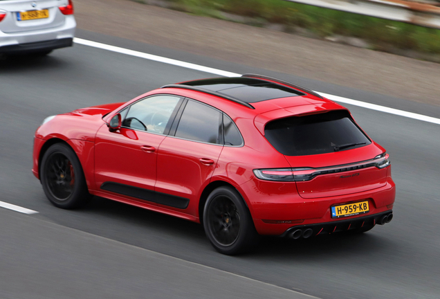 Porsche 95B Macan GTS MkII