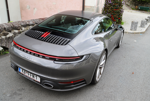 Porsche 992 Carrera 4S