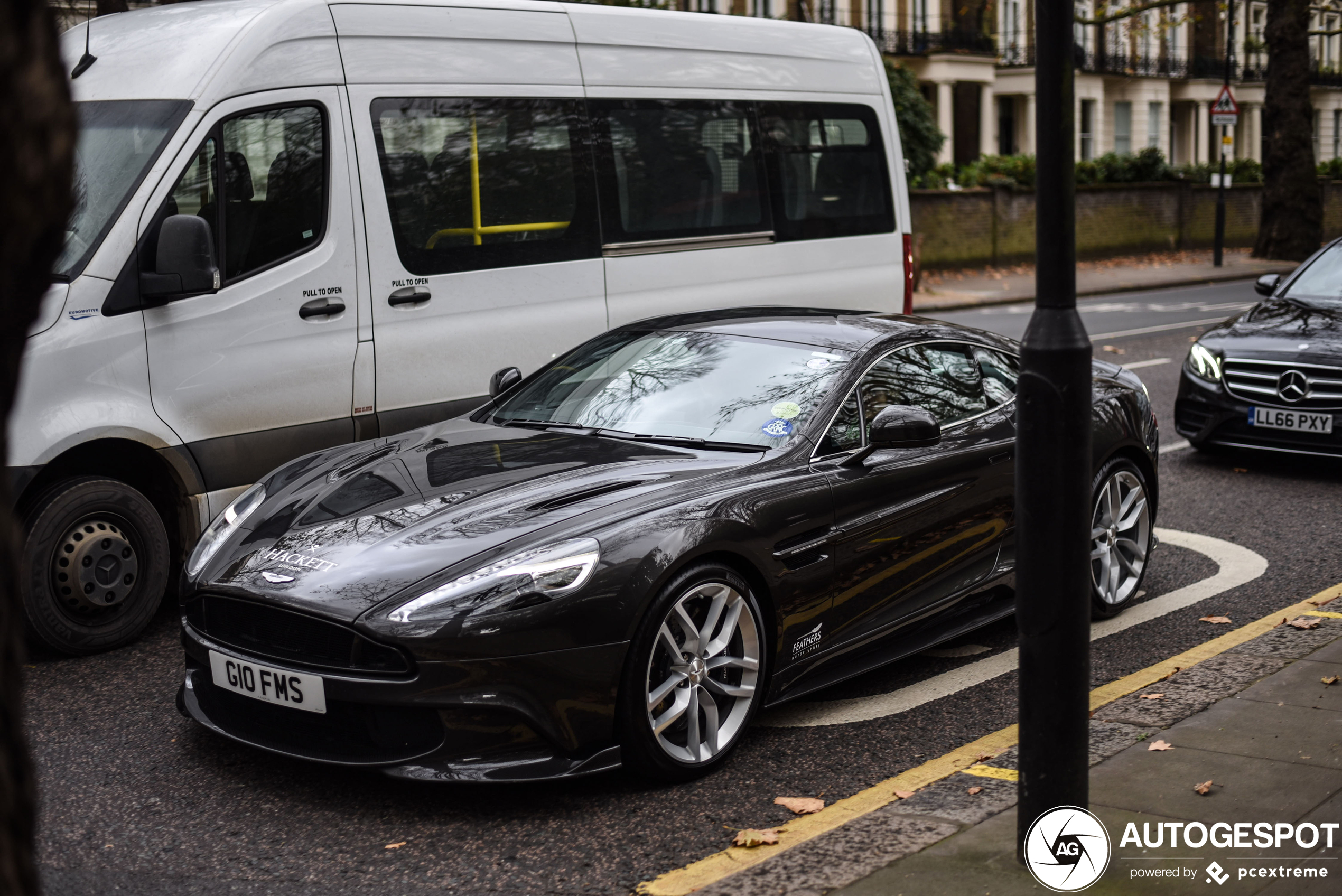 Aston Martin Vanquish S 2017