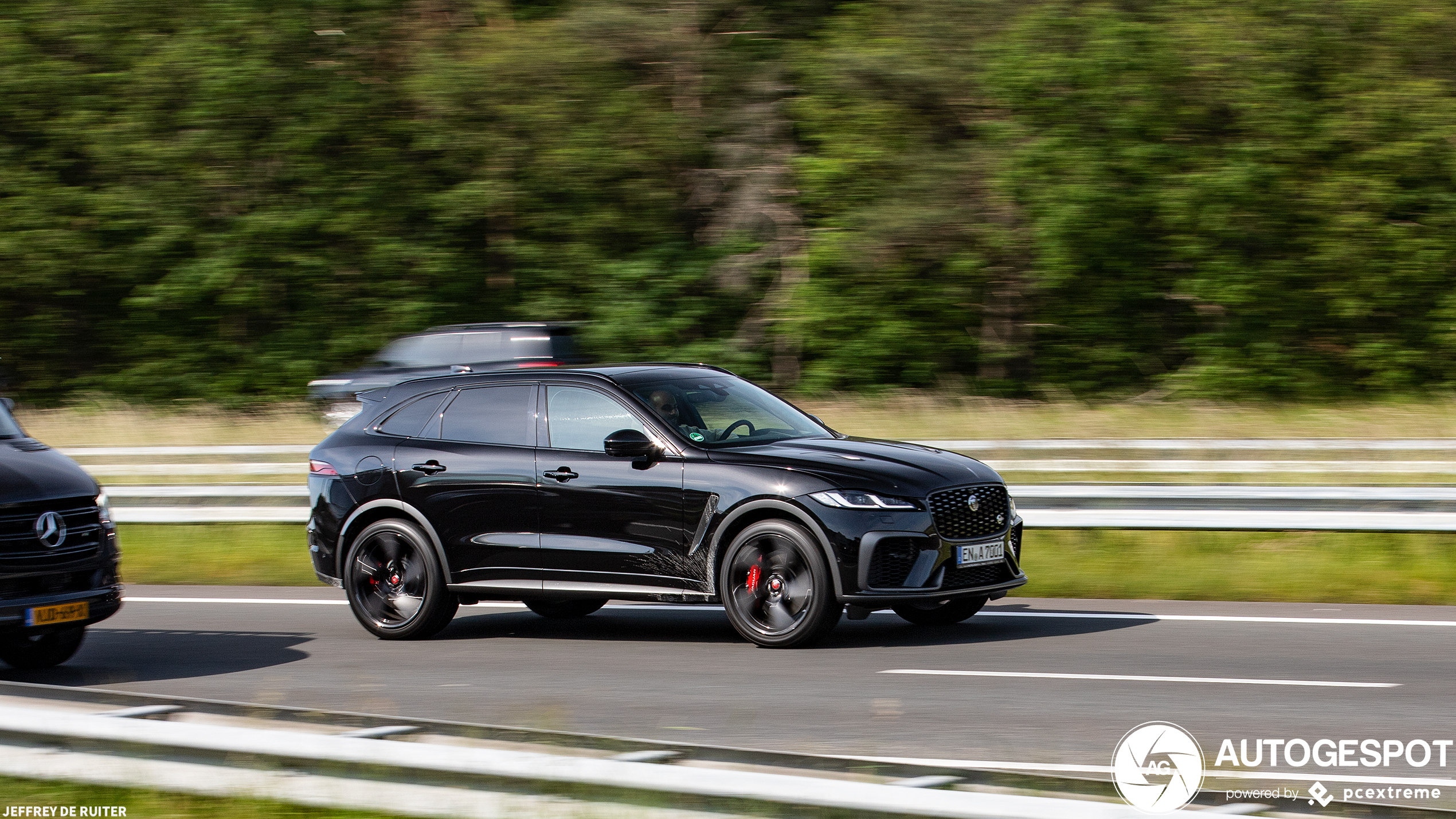 Jaguar F-PACE SVR 2021