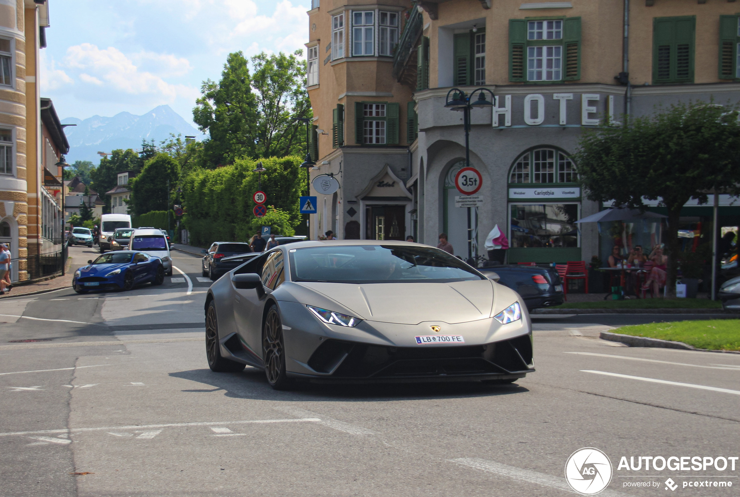 Lamborghini Huracán LP640-4 Performante