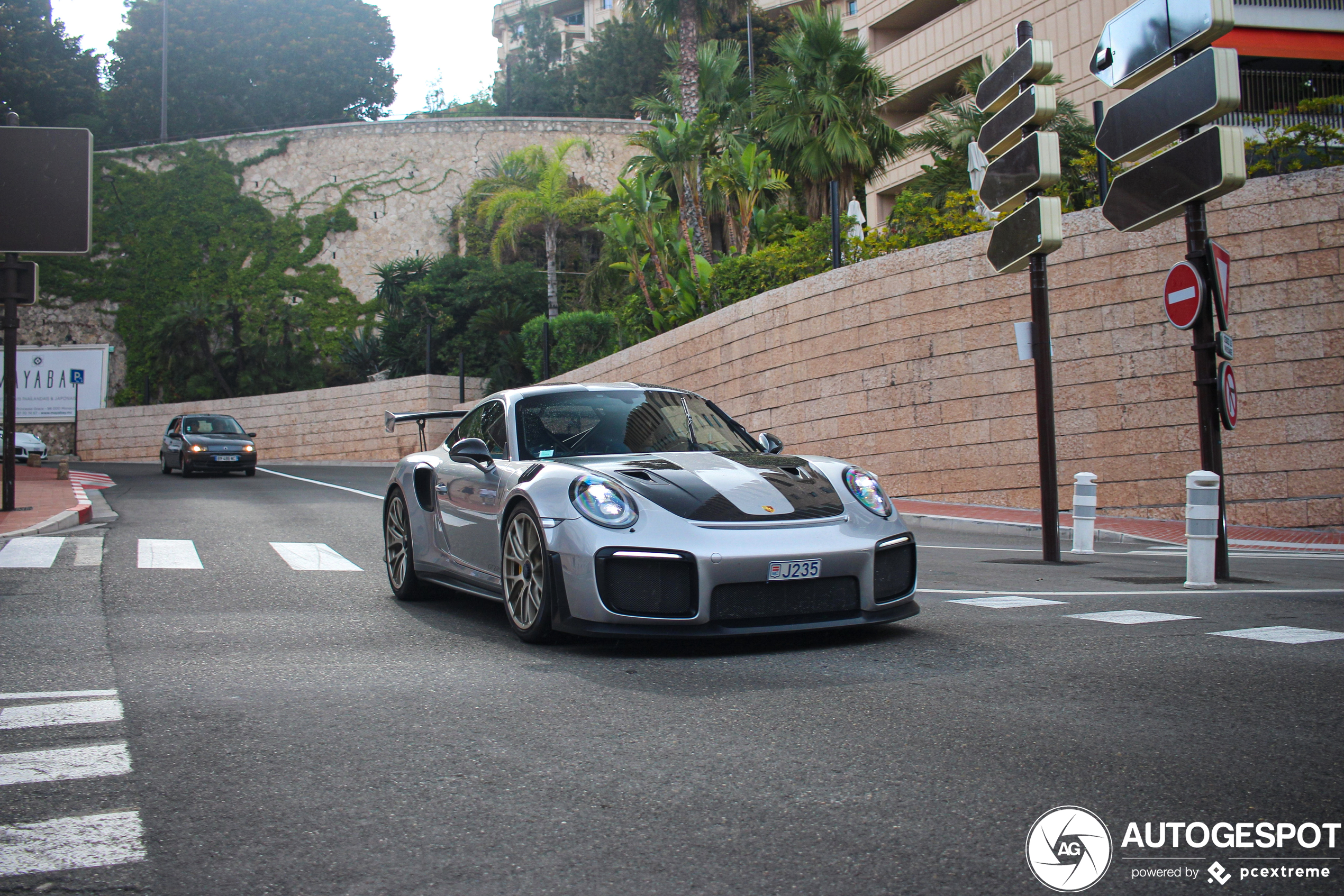 Porsche 991 GT2 RS Weissach Package