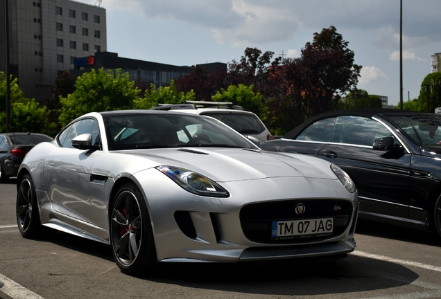 Jaguar F-TYPE S Coupé