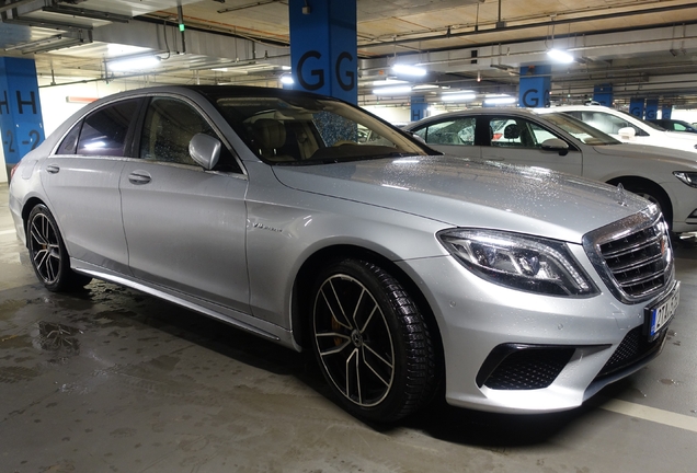 Mercedes-AMG S 63 V222