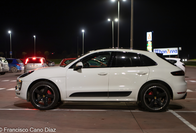 Porsche 95B Macan GTS