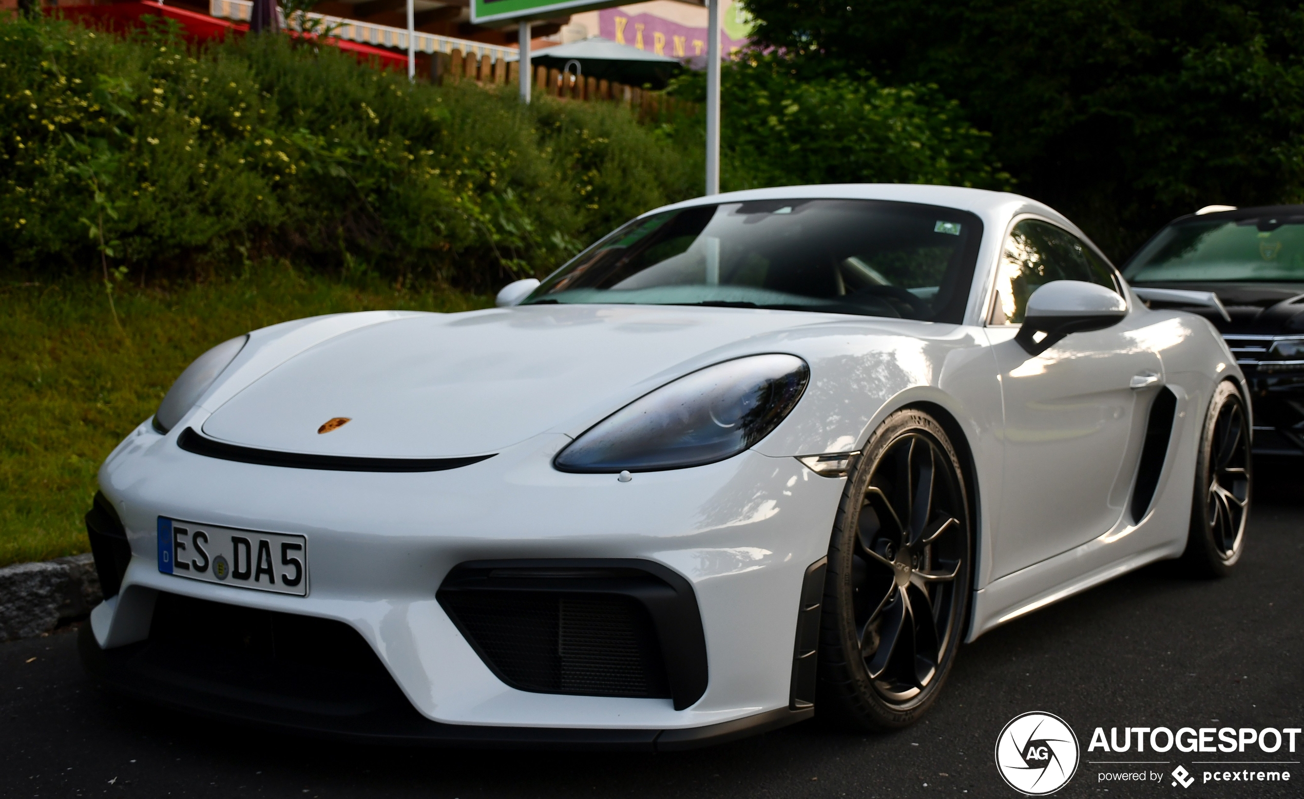 Porsche 718 Cayman GT4