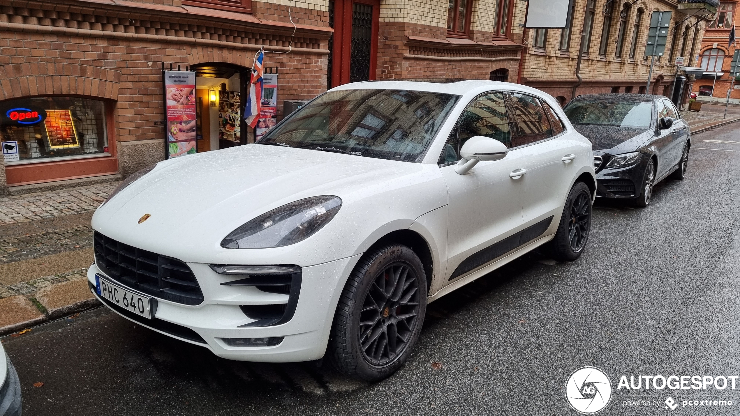 Porsche 95B Macan GTS