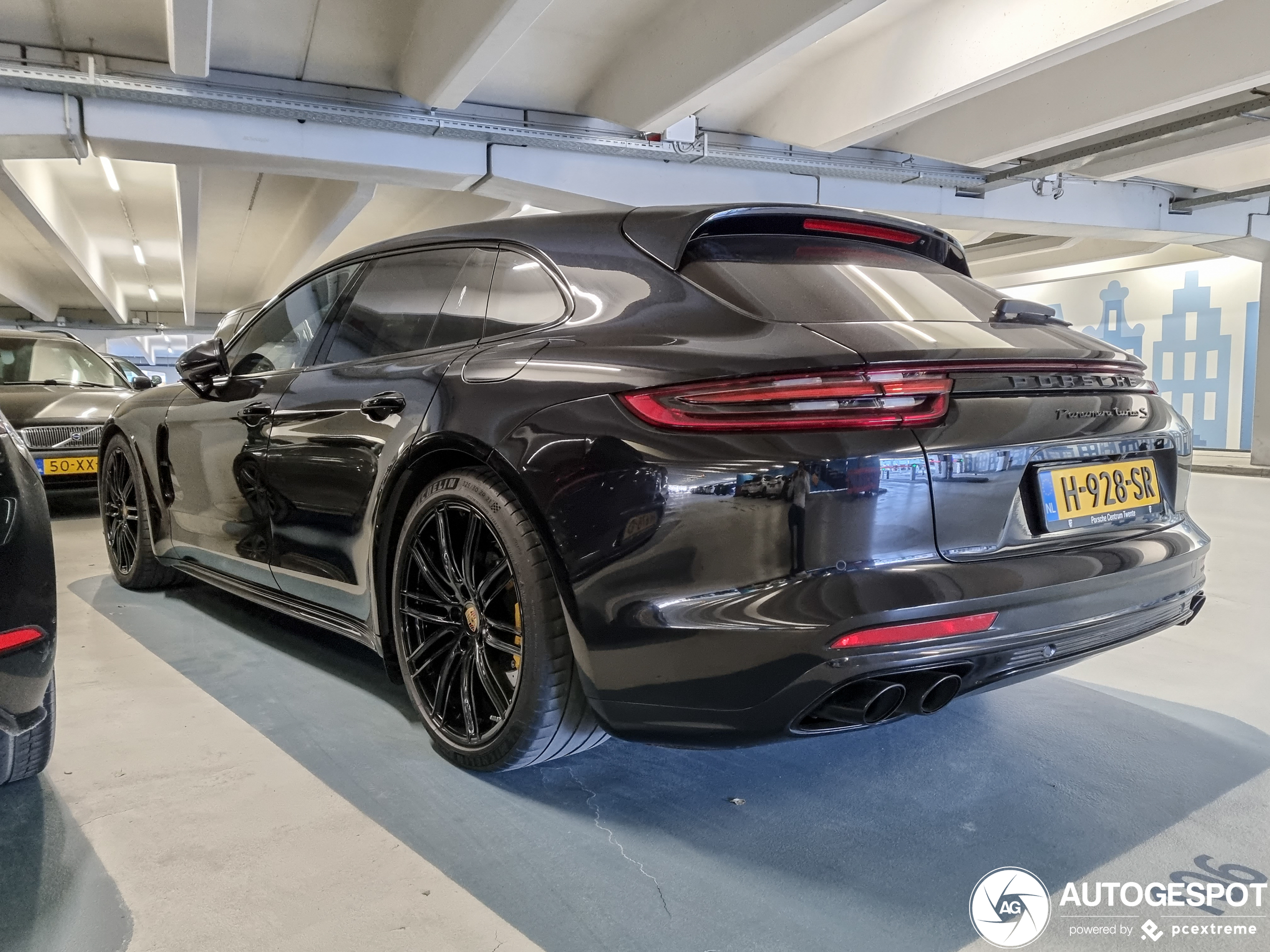 Porsche 971 Panamera Turbo S E-Hybrid Sport Turismo