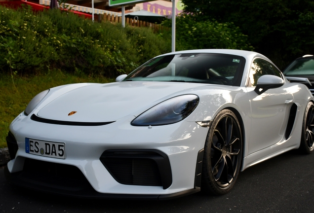 Porsche 718 Cayman GT4