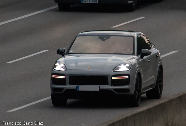 Porsche Cayenne Coupé Turbo S E-Hybrid