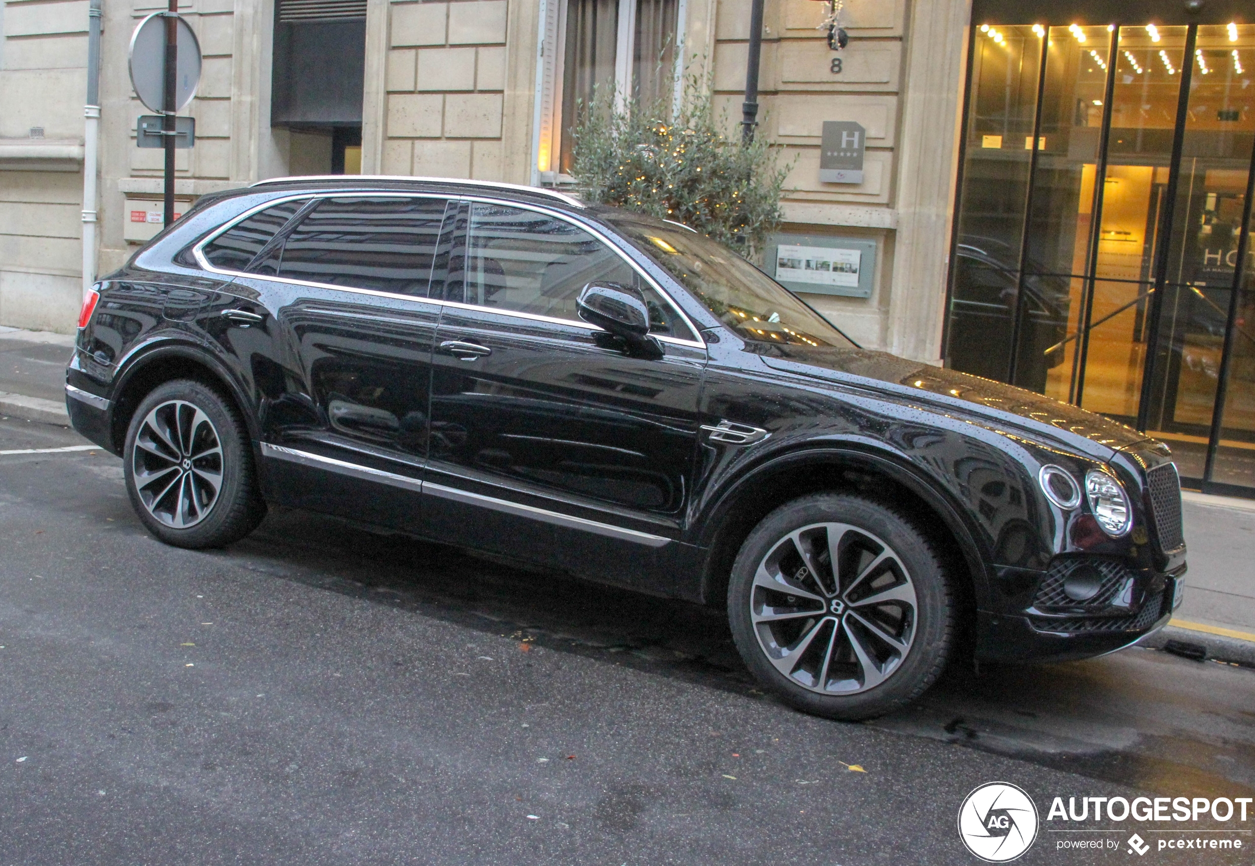 Bentley Bentayga V8