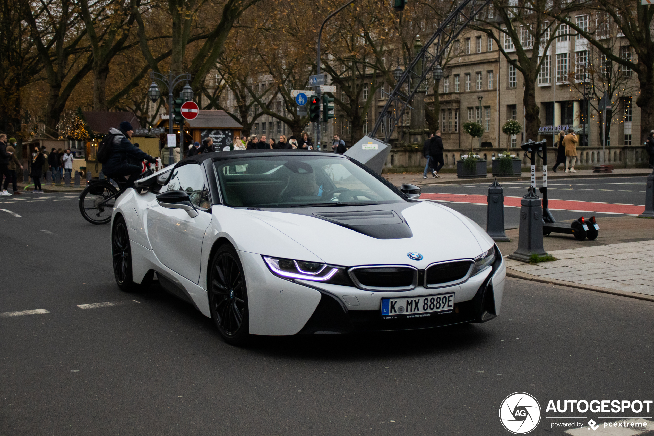 BMW i8 Roadster