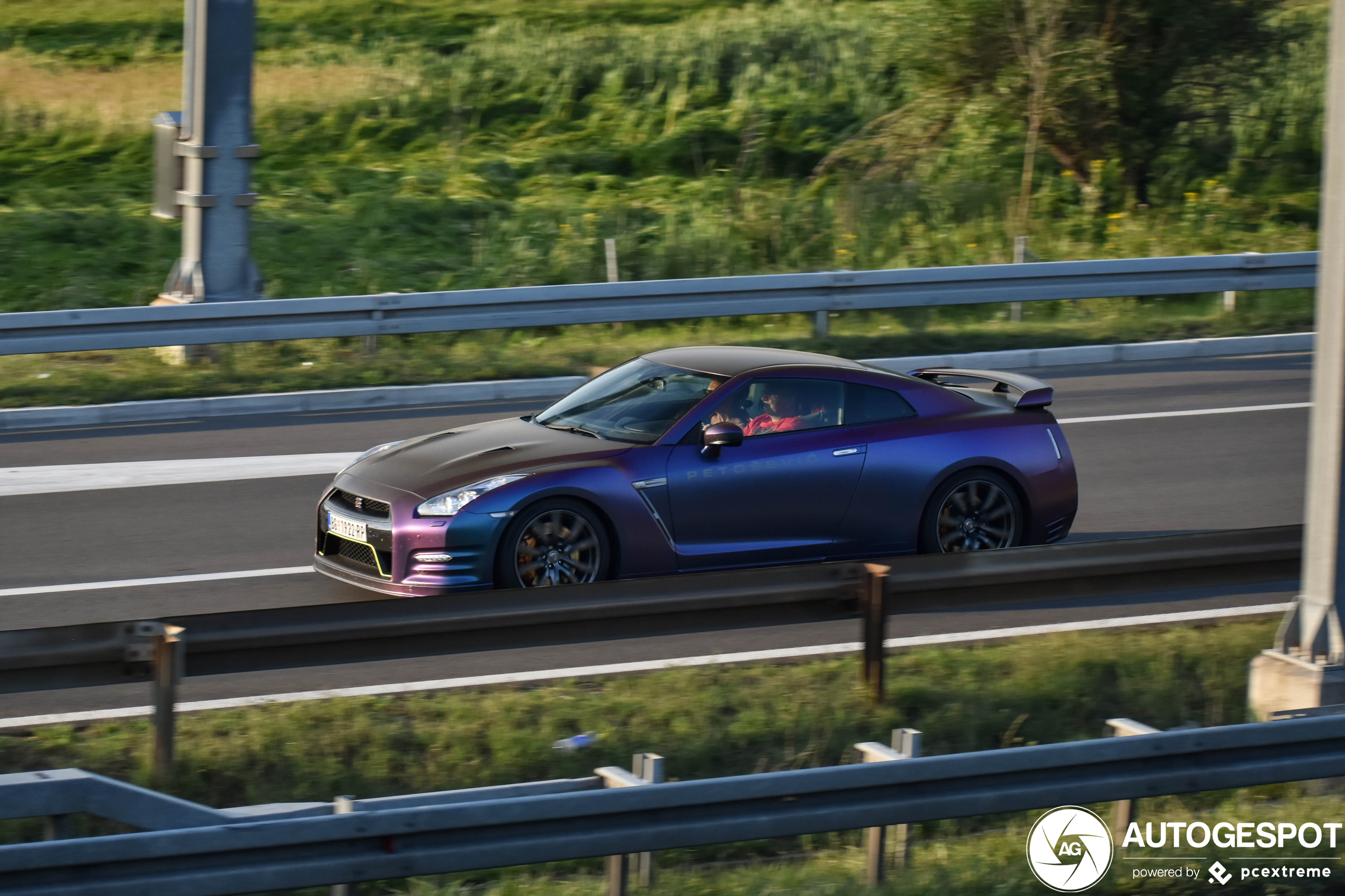 Nissan GT-R 2011