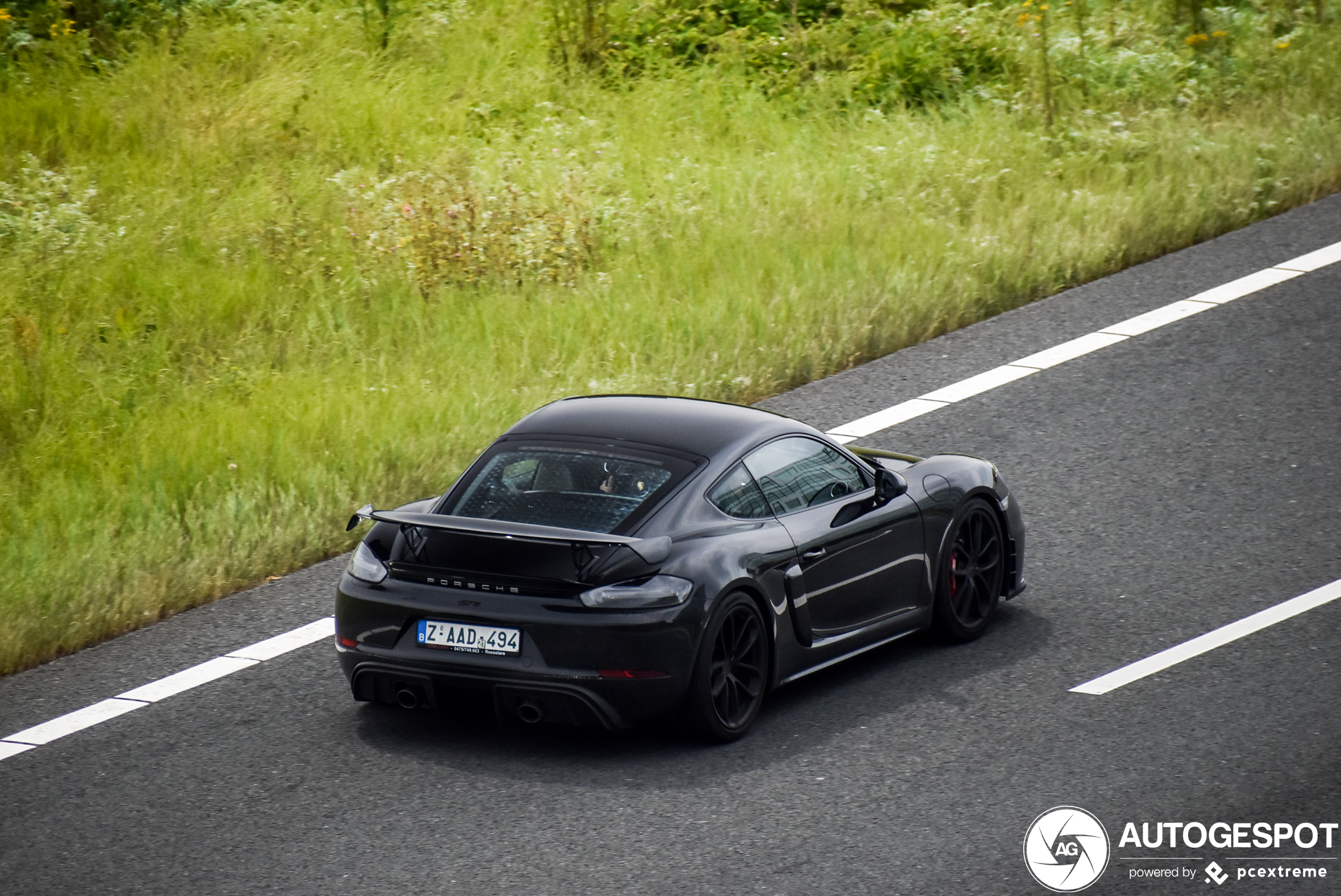 Porsche 718 Cayman GT4