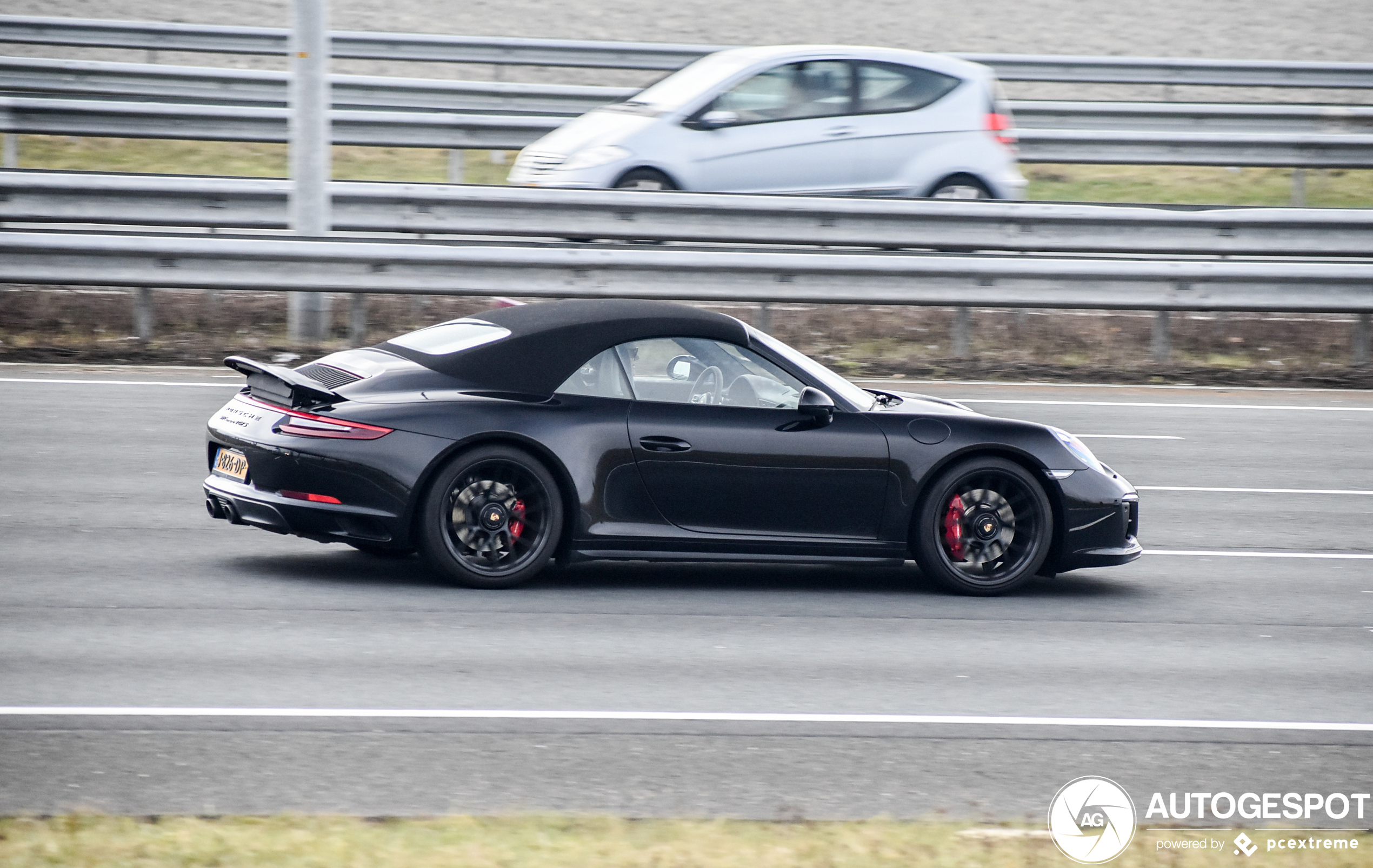 Porsche 991 Carrera 4 GTS Cabriolet MkII