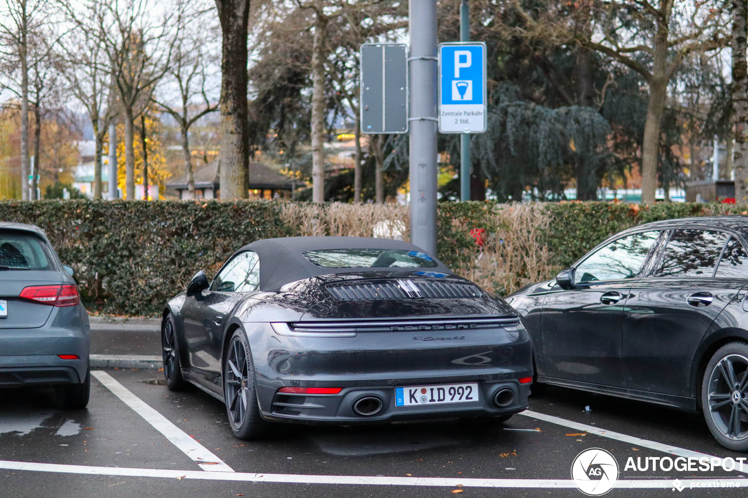 Porsche 992 Carrera 4S Cabriolet