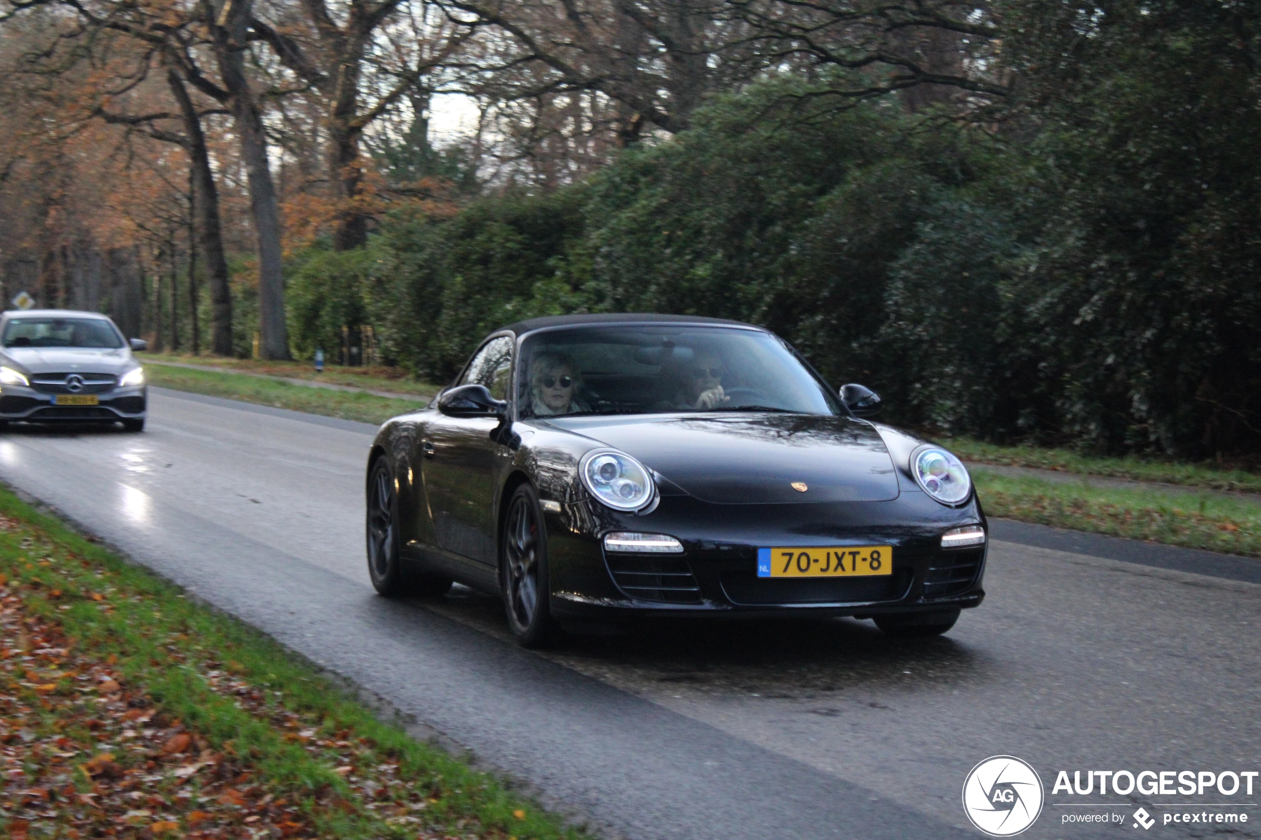 Porsche 997 Carrera 4S Cabriolet MkII Pon Edition