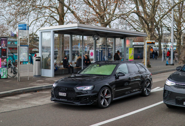 Audi RS4 Avant B9