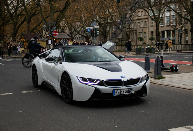 BMW i8 Roadster