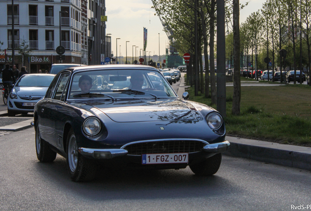 Ferrari 365 GT 2+2