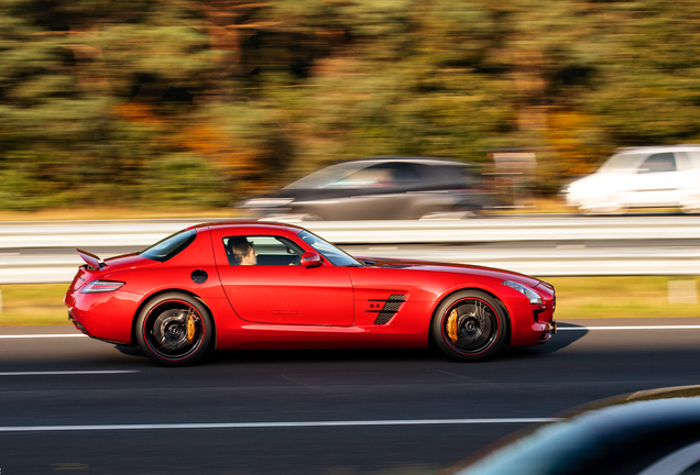 Mercedes-Benz SLS AMG