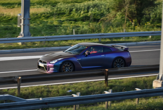 Nissan GT-R 2011