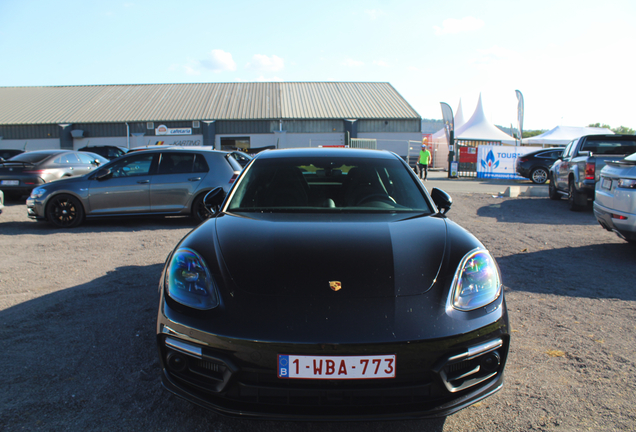 Porsche 971 Panamera Turbo S E-Hybrid