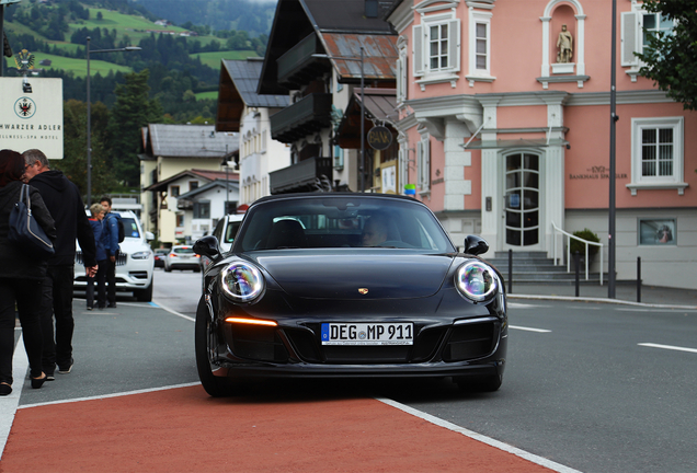 Porsche 991 Carrera 4 GTS Cabriolet MkII