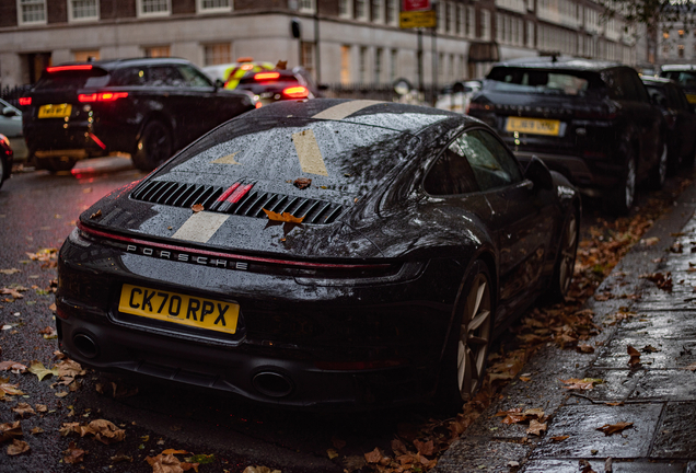 Porsche 992 Carrera 4S