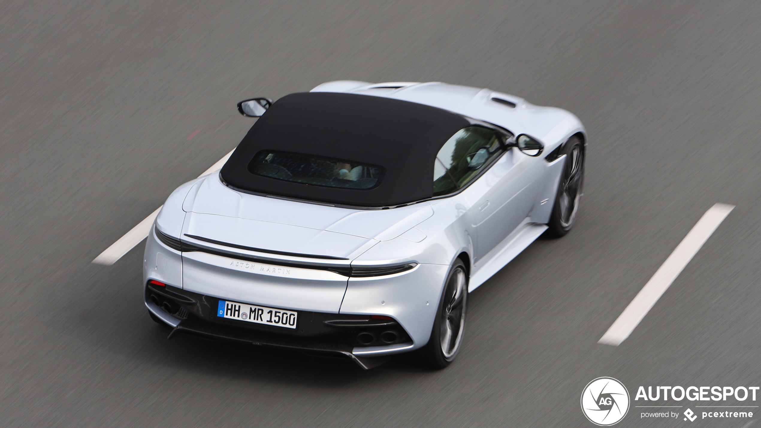 Aston Martin DBS Superleggera Volante