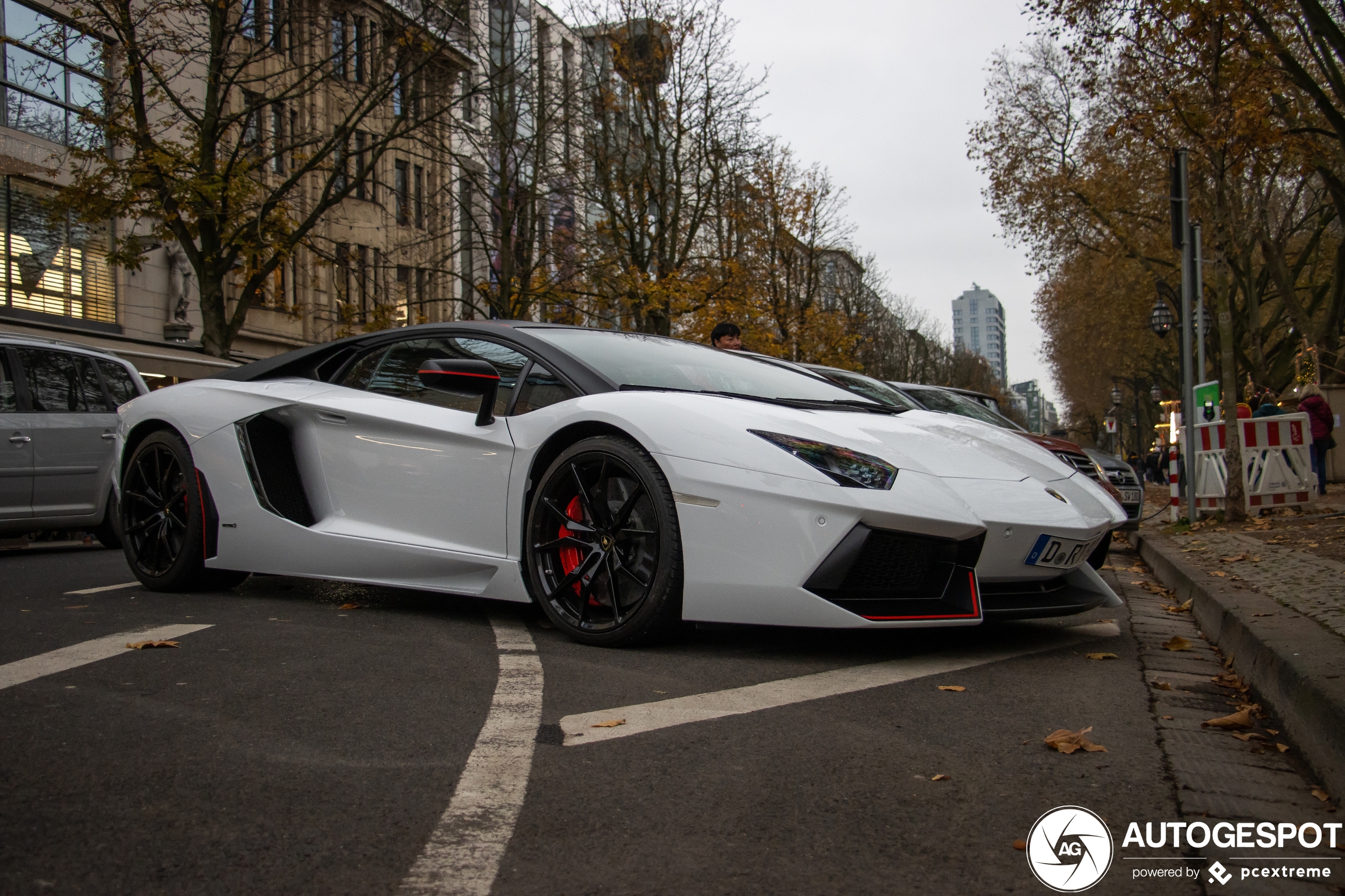 Lamborghini Aventador LP700-4 Pirelli Edition