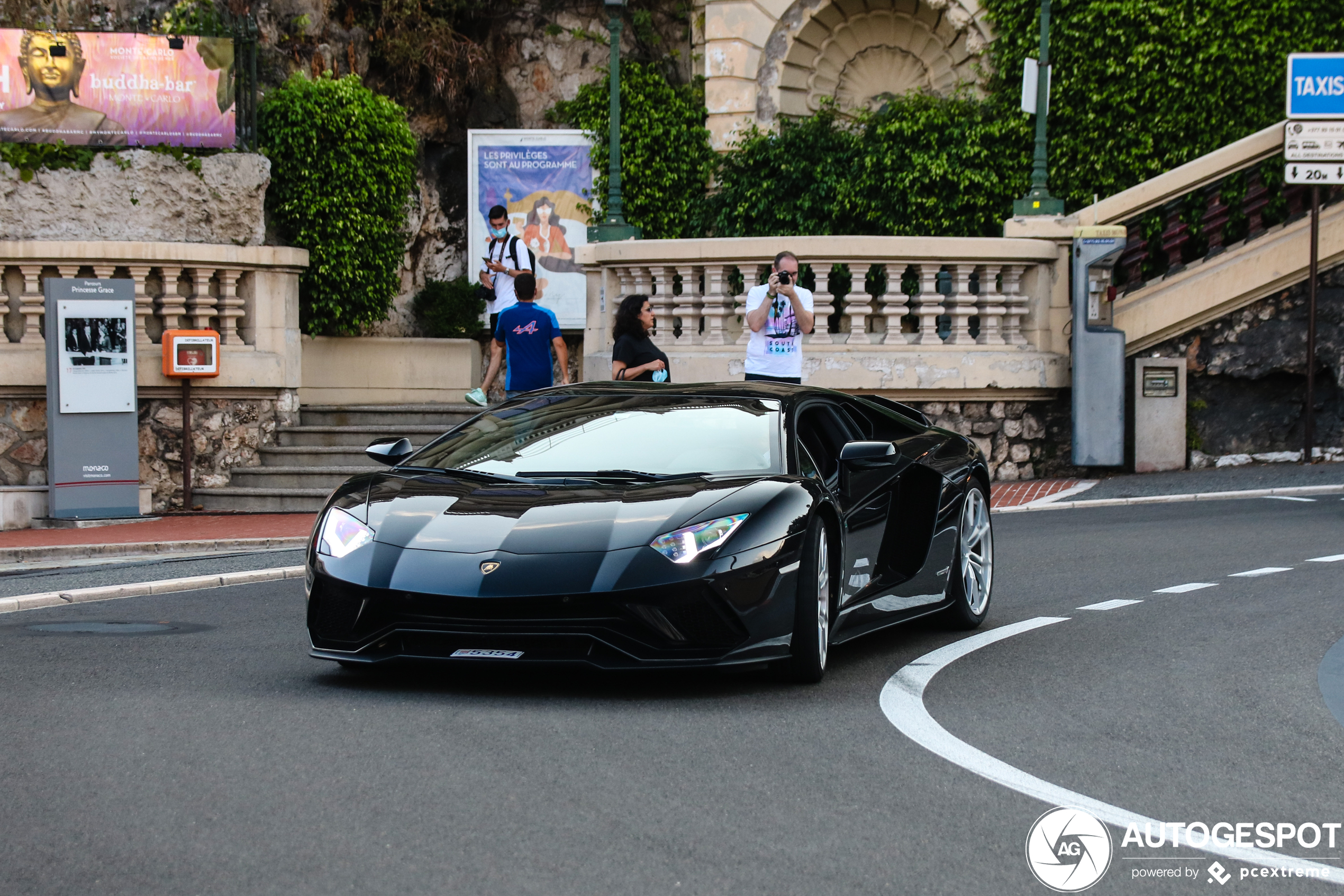 Lamborghini Aventador S LP740-4