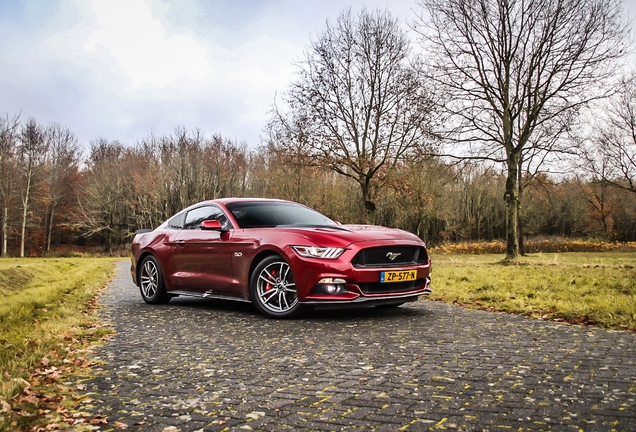 Ford Mustang GT 2015