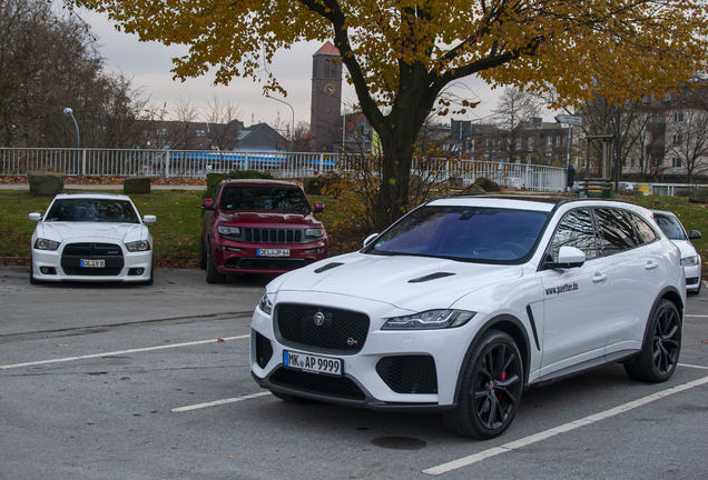 Jaguar F-PACE SVR