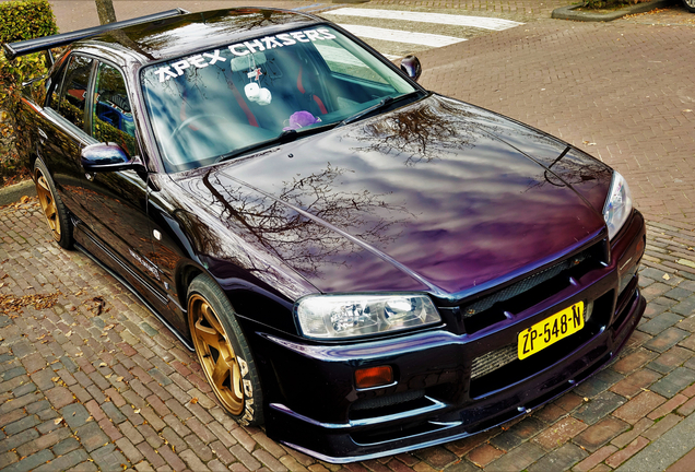 Nissan Skyline R34 Sedan